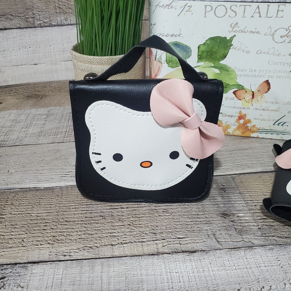 HELLO KITTY | Mini Crossbody/Large Coinpurse in Black - Picture 1 of 7